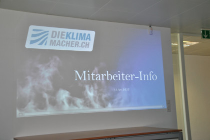 Grillhöck und Mitarbeiter-Info